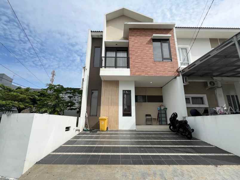 dijual rumah jatihandap