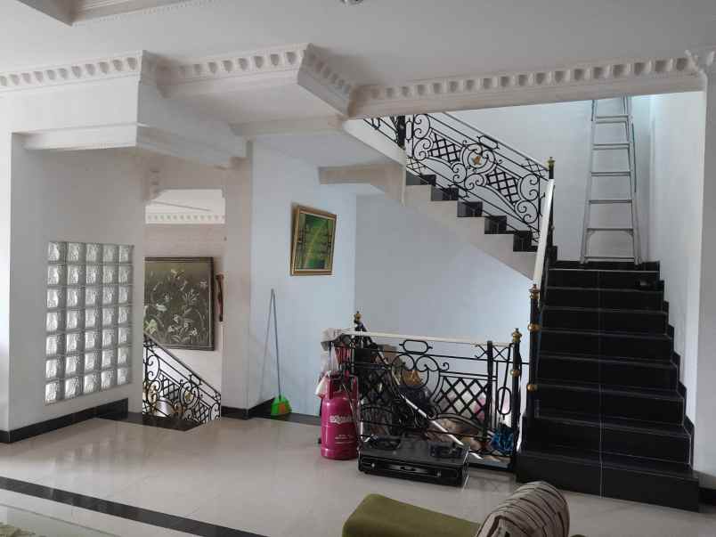 dijual rumah jatinegara jakarta timur