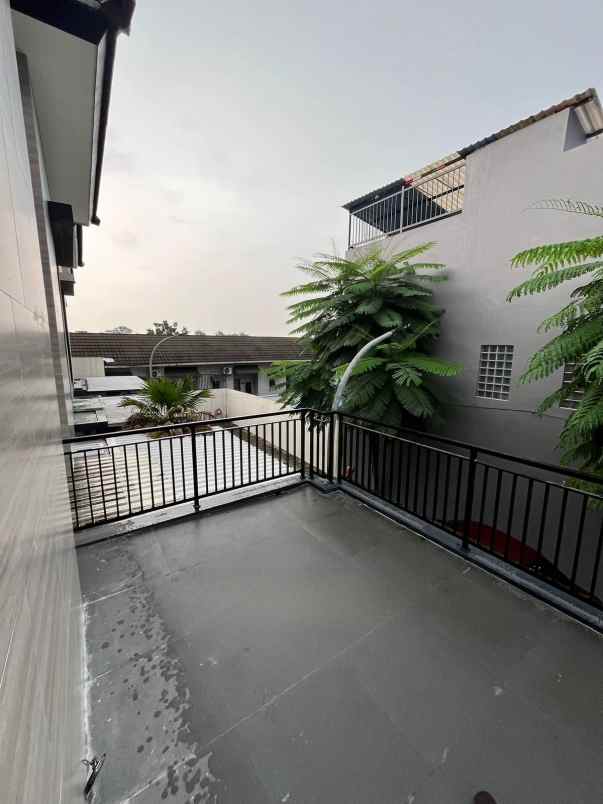 dijual rumah jatingaleh