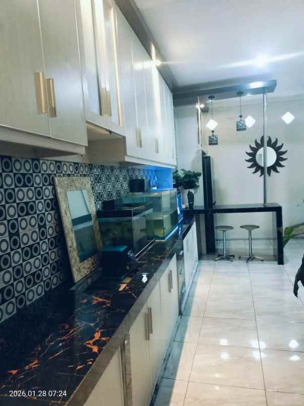 dijual rumah jatingaleh