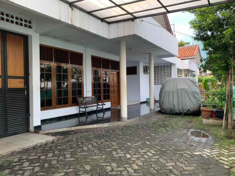 dijual rumah jk215