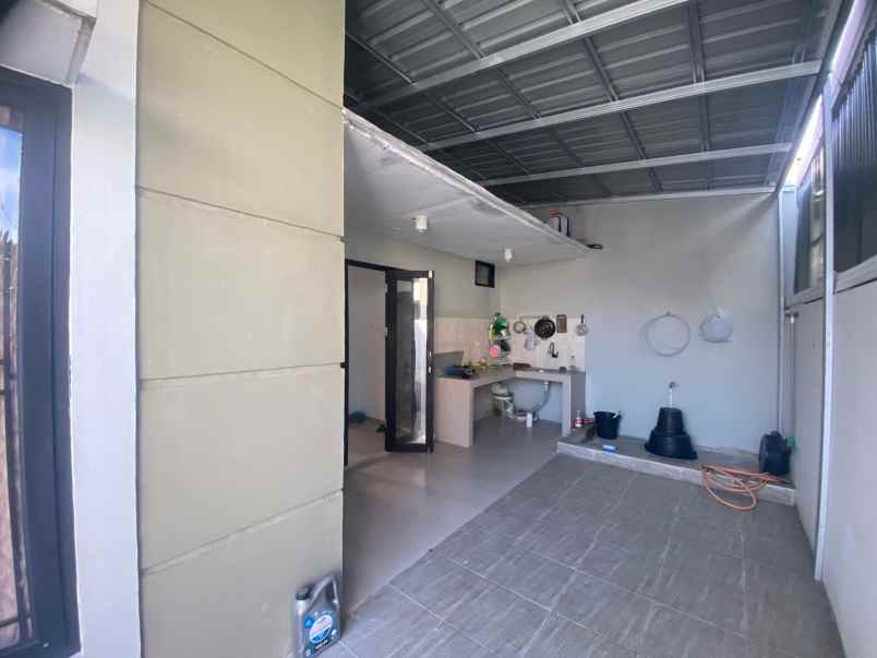 dijual rumah jl air dingin