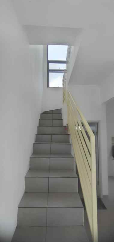 dijual rumah jl bawang