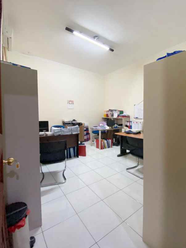 dijual rumah jl cempaka