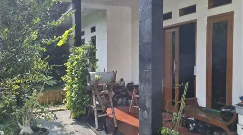 dijual rumah jl cempaka putih tengah