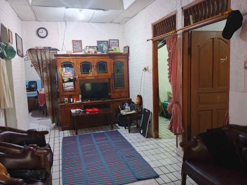 dijual rumah jl dahlia 2 no 14 rt 06 rw