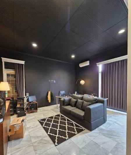 dijual rumah jl damai