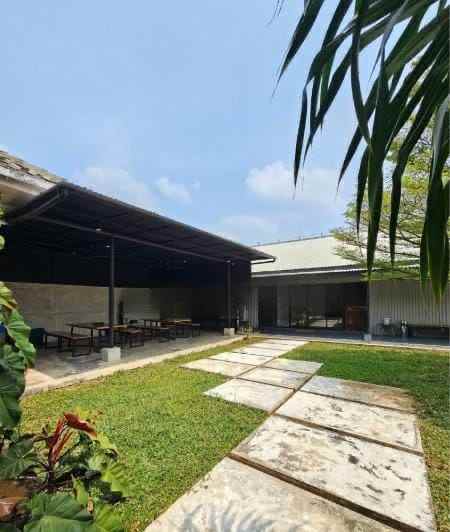 dijual rumah jl damai