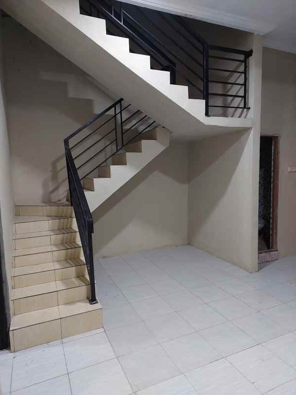 dijual rumah jl gaga semanan rt 001 rw