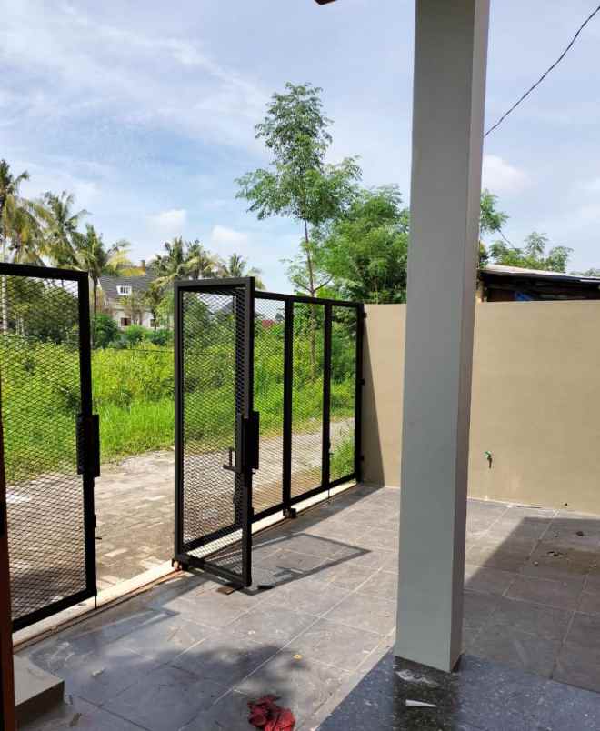 dijual rumah jl kaliurang km 11