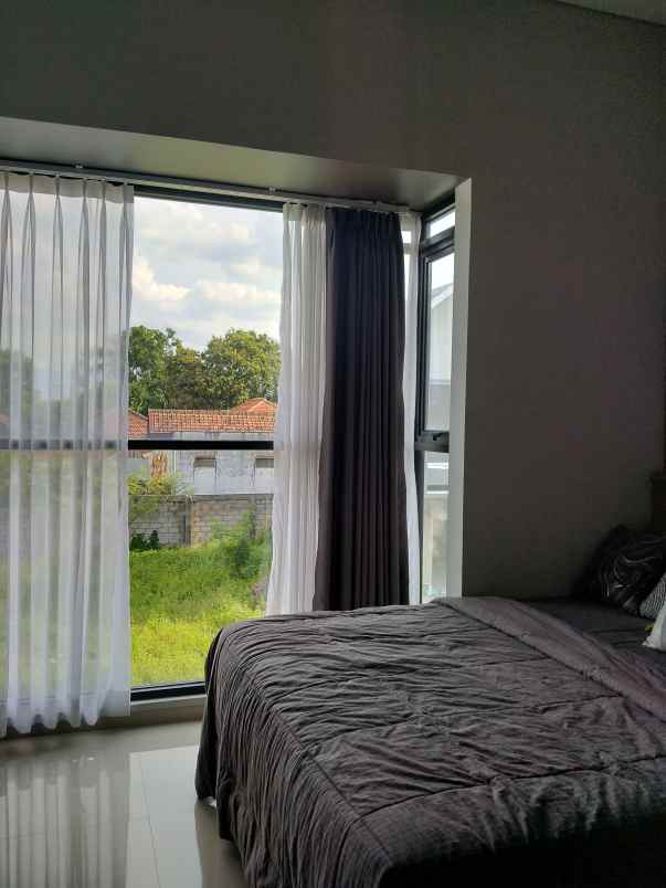 dijual rumah jl kopo sayati margahayu