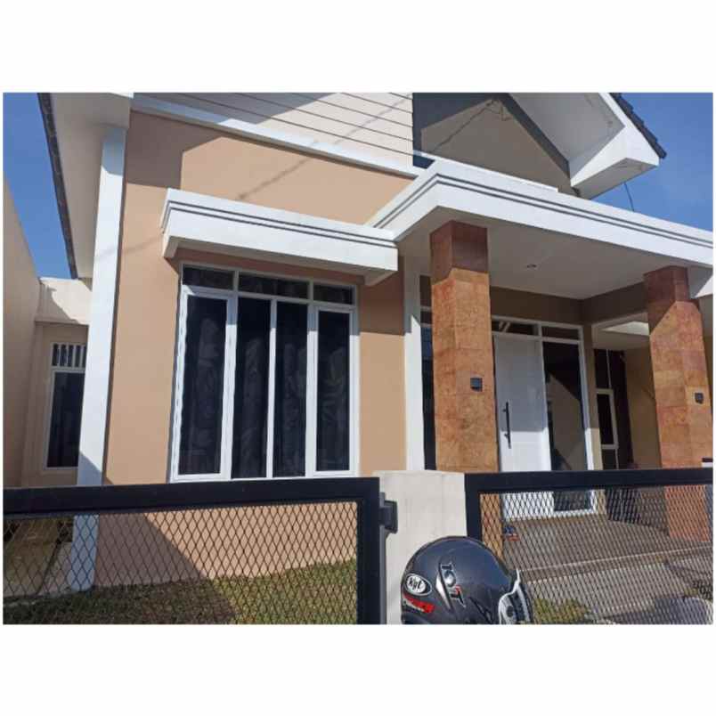 dijual rumah jl lebdo sari iv