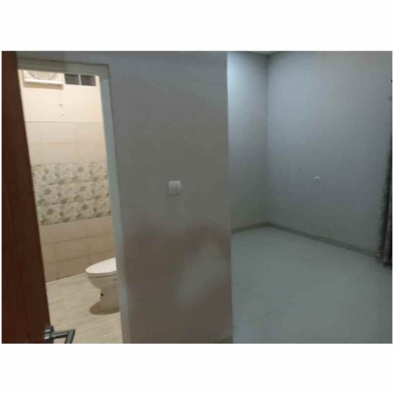 dijual rumah jl lebdo sari iv