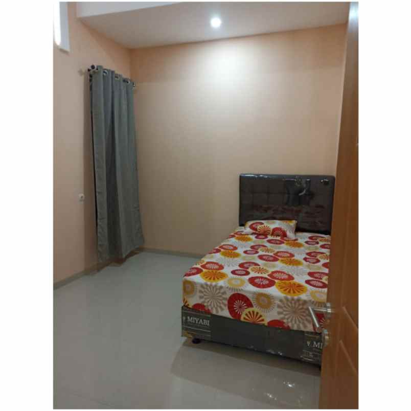 dijual rumah jl lebdo sari iv