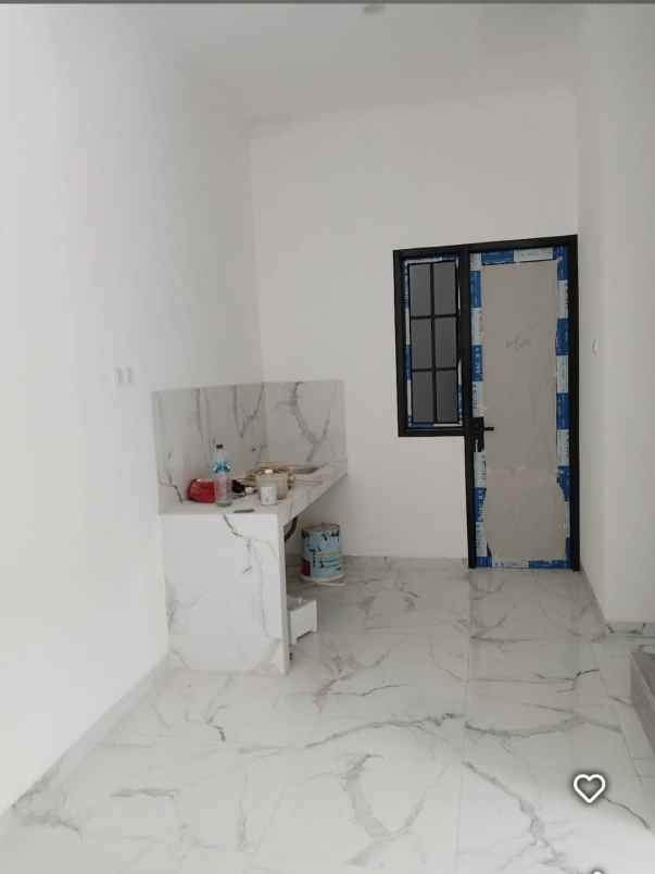 dijual rumah jl mabes hankam