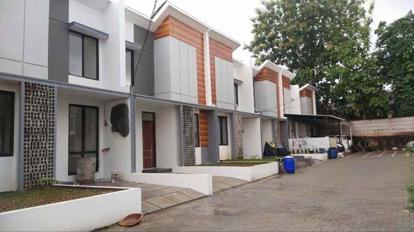 dijual rumah jl mandor demong mustikasari