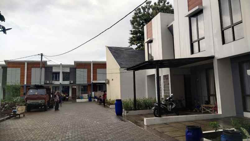 dijual rumah jl mandor demong mustikasari