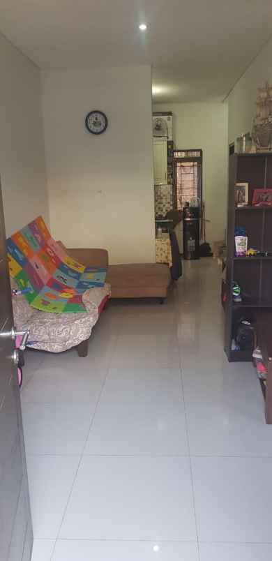 dijual rumah jl merkuri tata surya