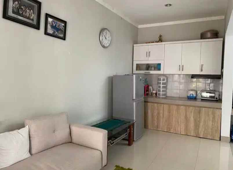 dijual rumah jl pondok kacang barat