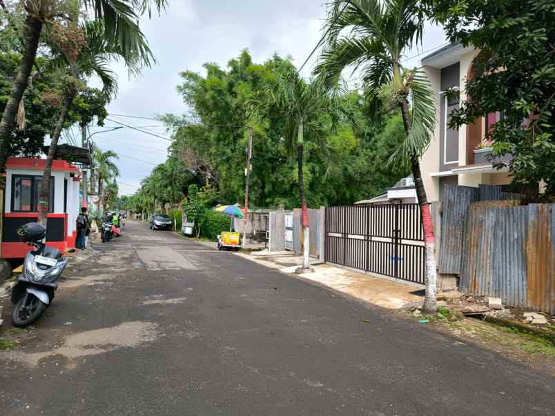 dijual rumah jl puncak cikunir