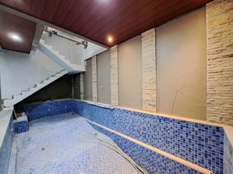 dijual rumah jl rawamangun jakarta timur