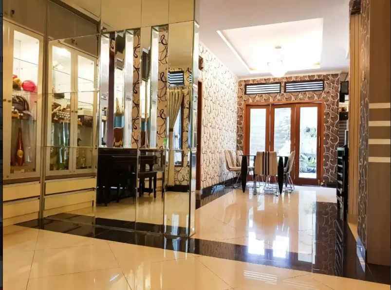 dijual rumah jl raya baru no 1 bukit