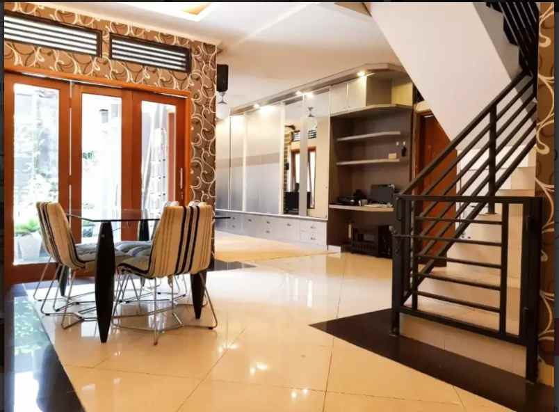 dijual rumah jl raya baru no 1 bukit