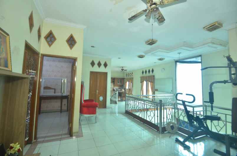 dijual rumah jl raya sawangan pancoran