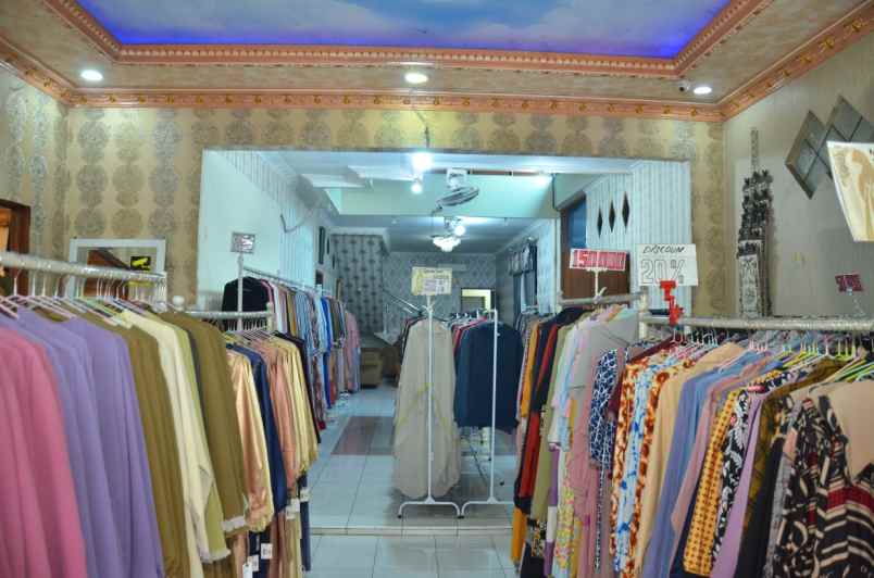 dijual rumah jl raya sawangan pancoran