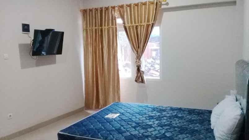 dijual rumah jl sekelimus utara no 23