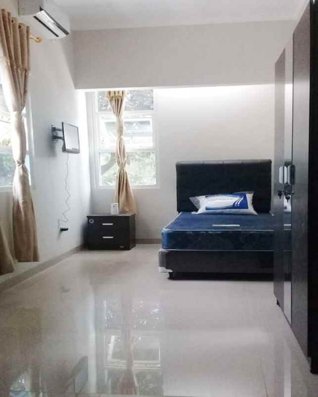 dijual rumah jl sekelimus utara no 23