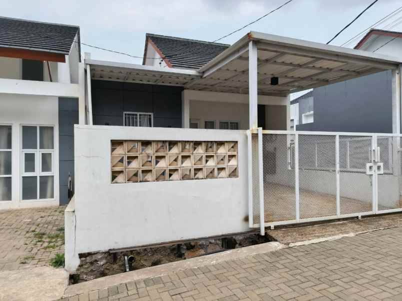 dijual rumah jl sekesalam cilengkrang