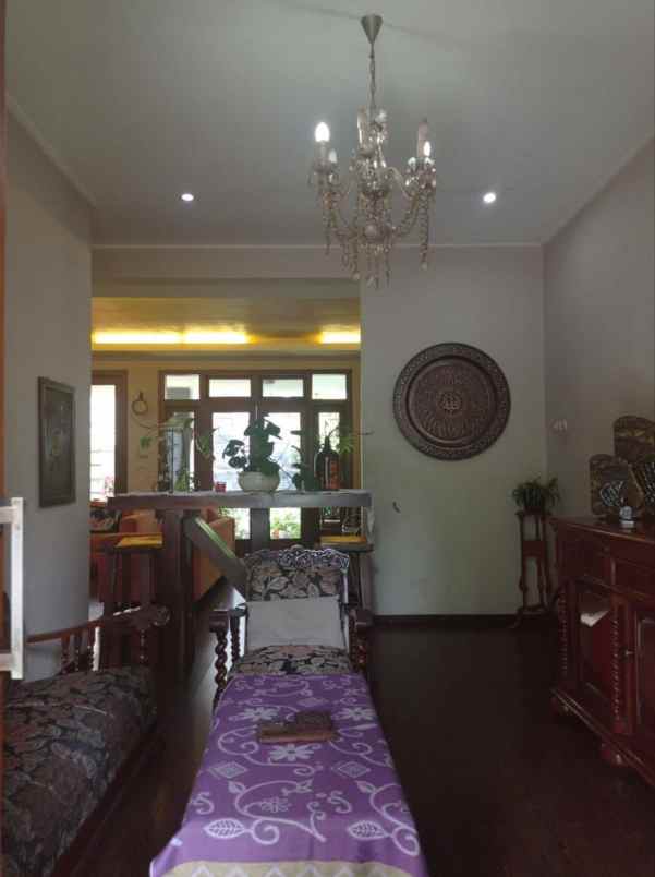 dijual rumah jl sukanegara antapani