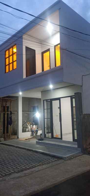 dijual rumah jl sumur bandung 1