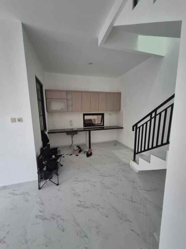 dijual rumah jl sumur bandung 1