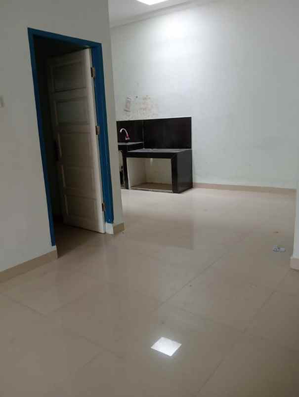 dijual rumah jl suntai