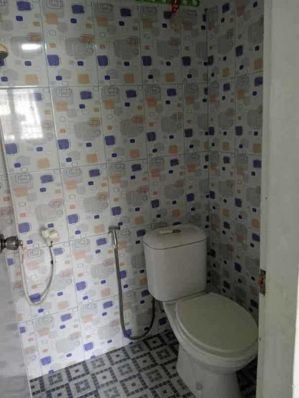 dijual rumah jl suntai