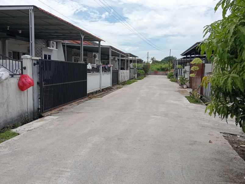 dijual rumah jl suntai