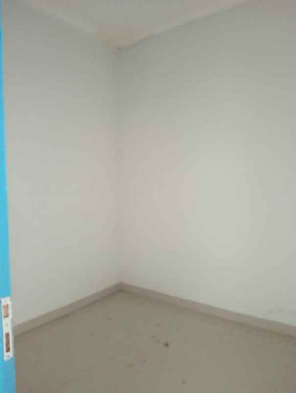 dijual rumah jl suntai