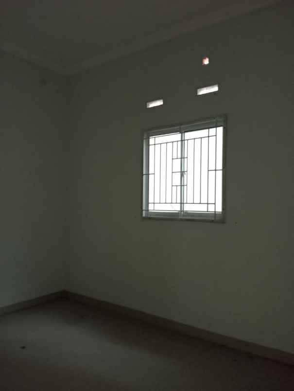 dijual rumah jl suntai