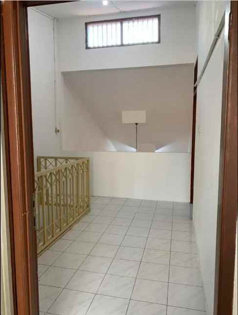 dijual rumah jl wijaya kusuma