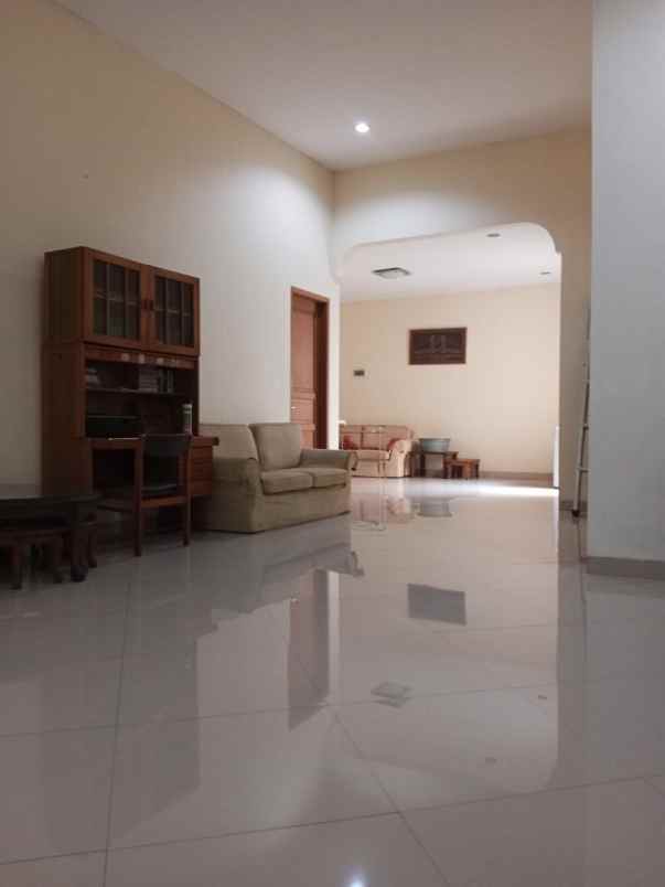 dijual rumah jln bintaro jaya sektor 2