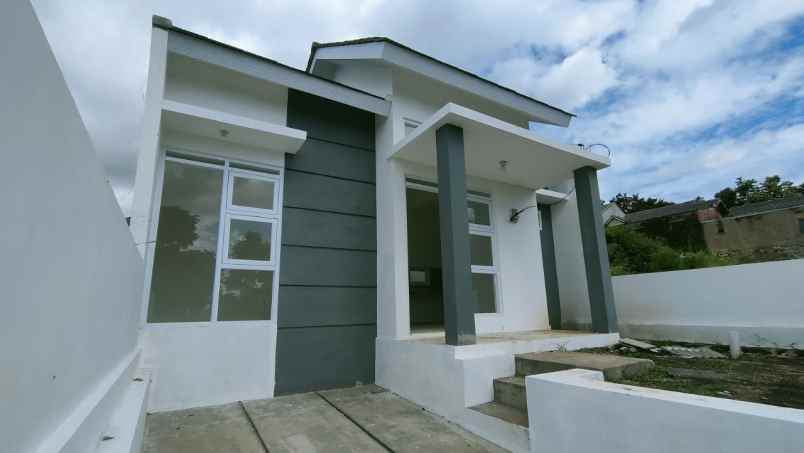 dijual rumah jln haji gopur cimahi