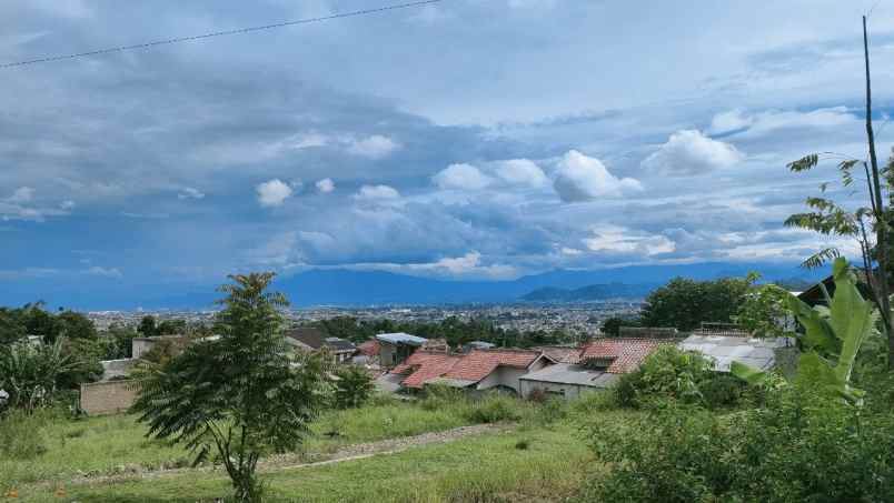 dijual rumah jln haji gopur cimahi