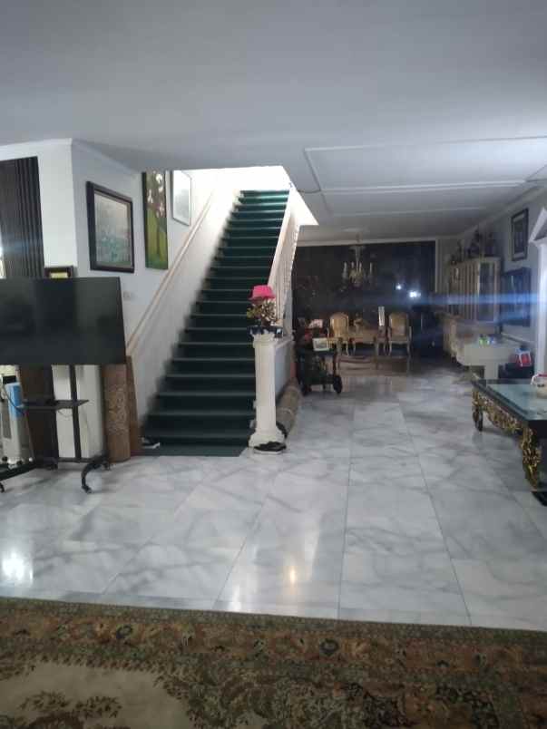 dijual rumah jln sriwijaya selong keb baru