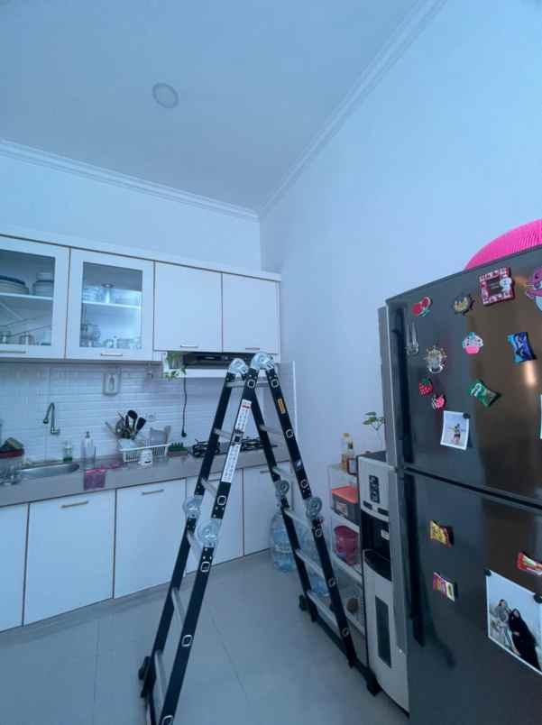 dijual rumah kalibaru cilodong depok