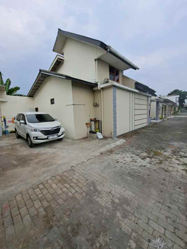dijual rumah kaliurang km 10