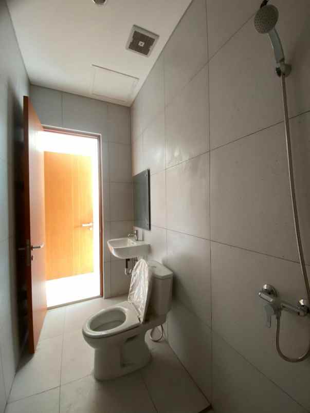 dijual rumah karanggan cibinong bogor