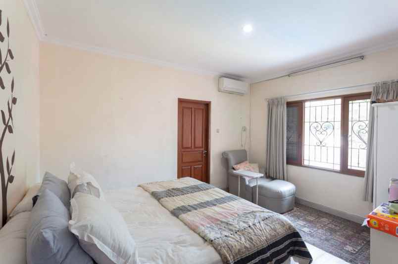 dijual rumah kebayoran baru jakarta selatan