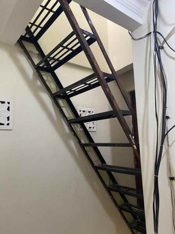 dijual rumah kelapa gading